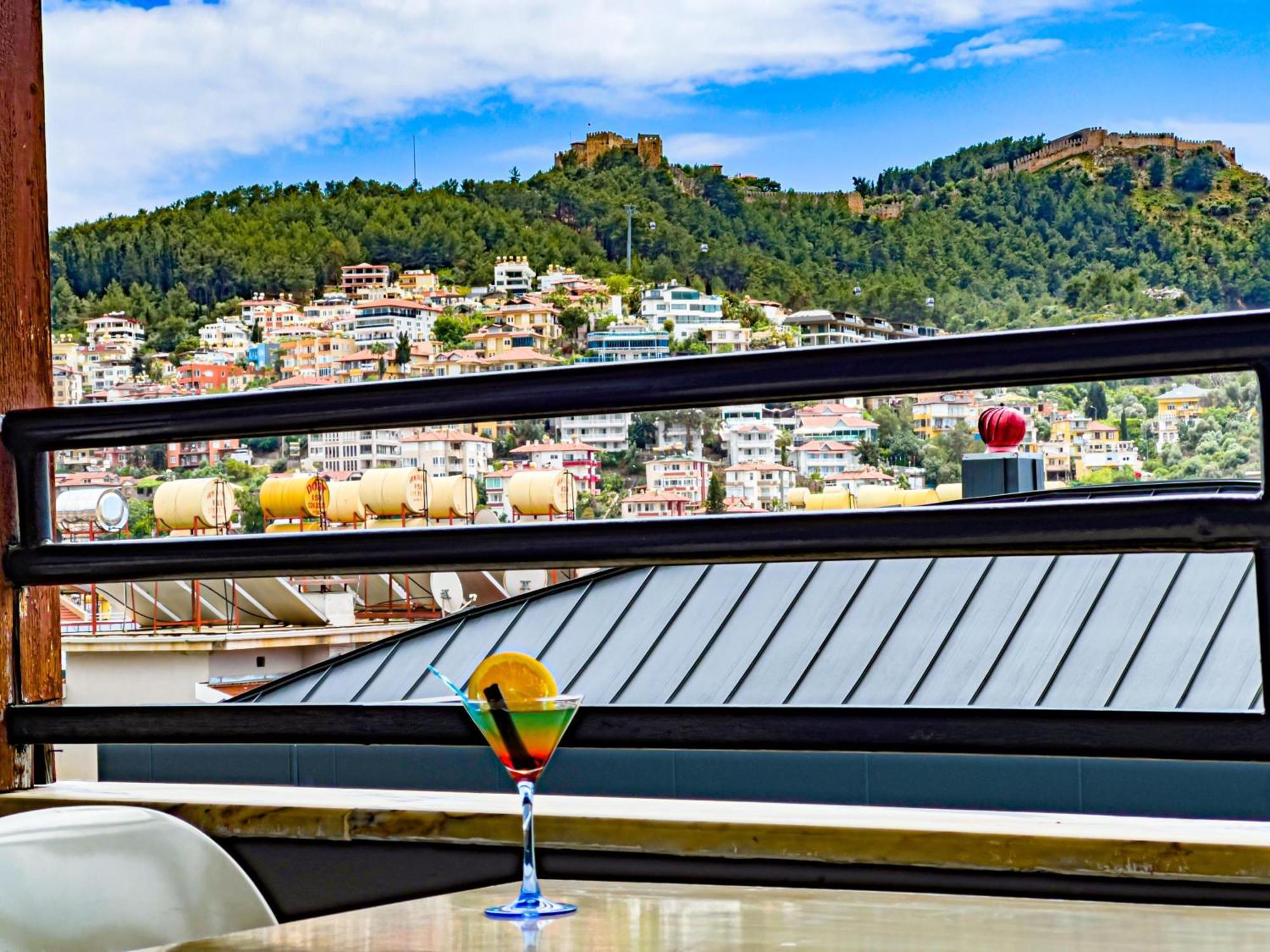 Casa Cleo Suit Hotel อลันยา ภายนอก รูปภาพ